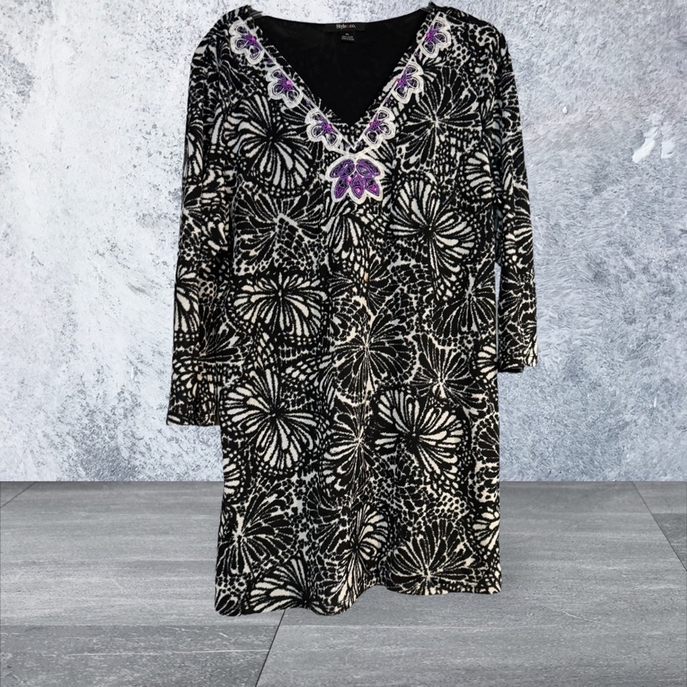Style & Co Beaded  Neckline Tunic EUC